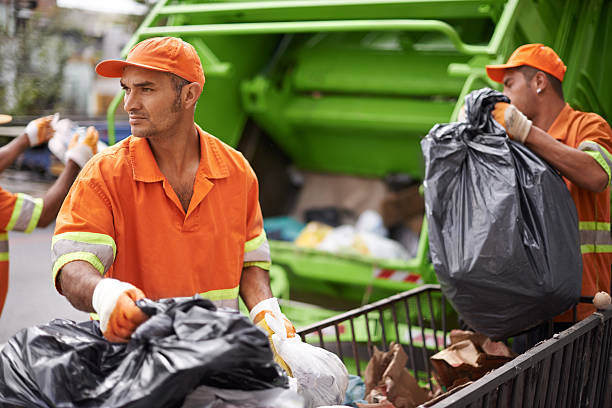 Best Garage Cleanout  in Tavares, FL